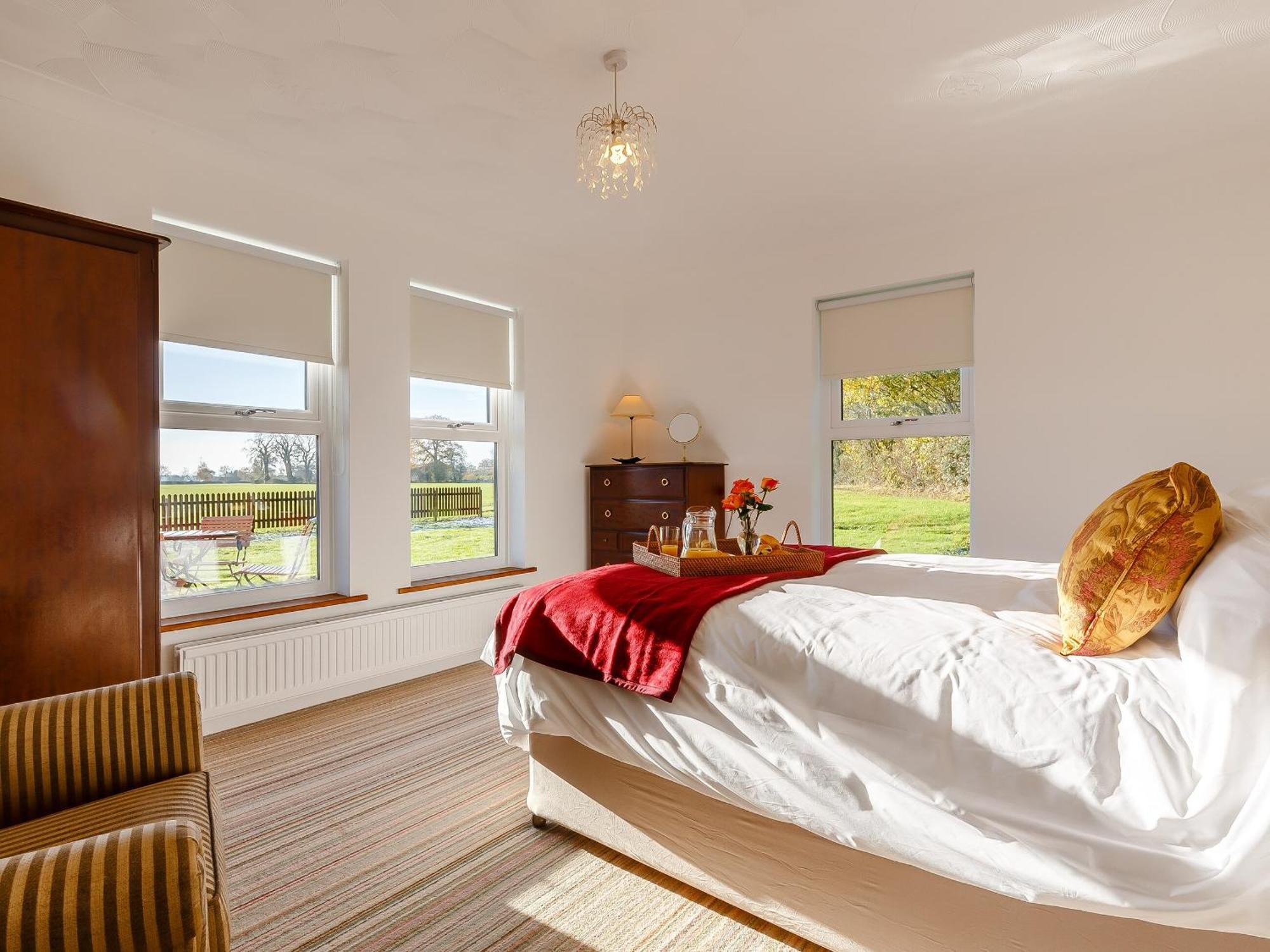 Highgrove Villa Gissing Exterior photo